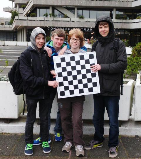 Rechtes gegen linkes Alsterufer web